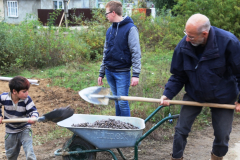 Aanleg_betonpad-zigeunerkamp (2)